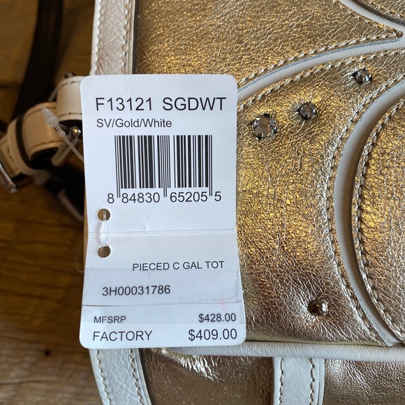 NWT Coach Pieced C Studded Gallery Tote and Wristlet - Picture 8 of 14